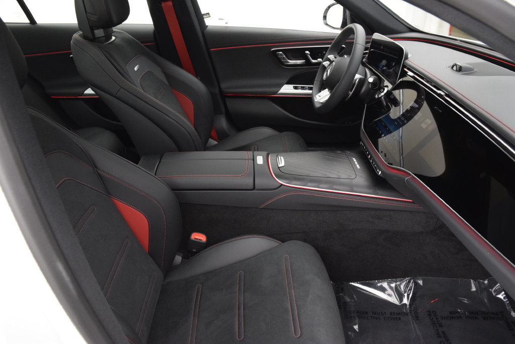 New 2026 Mercedes-Benz E 53 AMG e 4MATIC Sedan image 16