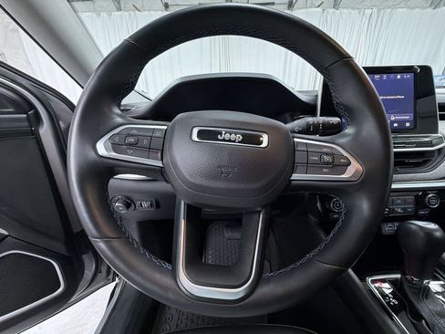Used 2022 Jeep Compass Latitude w/ Convenience Group AWD/4WD image 28