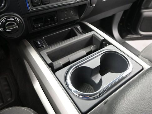 Used 2024 Nissan Titan SV w/ SV Utility Package image 17