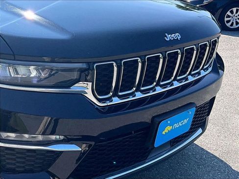 Used 2023 Jeep Grand Cherokee 4WD 4xe w/ Luxury Tech Group II image 32