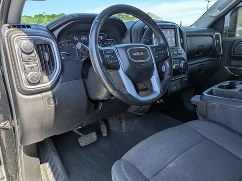 Used 2019 GMC Sierra 1500 SLE w/ SLE Value Package AWD/4WD image 8