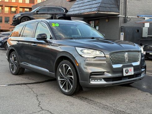Used 2020 Lincoln Aviator Reserve w/ Equipment Group 202A image 3