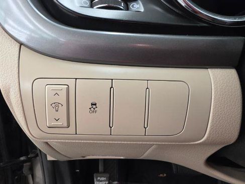 Used 2011 Kia Optima LX FWD image 14