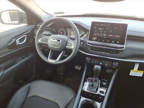 New 2026 Jeep Compass Latitude AWD/4WD image 12