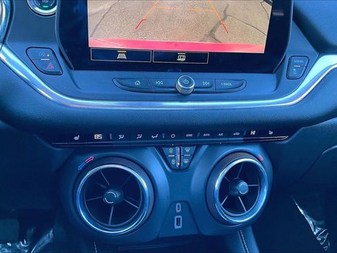 Used 2024 Chevrolet Blazer LT image 15