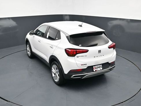 Used 2025 Buick Encore GX Preferred AWD/4WD image 38
