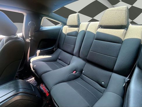 Used 2014 Ford Mustang GT RWD image 22