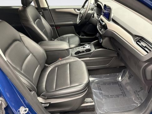Used 2022 Ford Escape SEL image 16