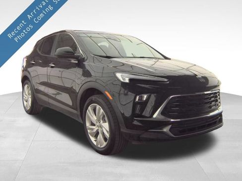 Used 2025 Buick Encore GX Preferred AWD/4WD image 1