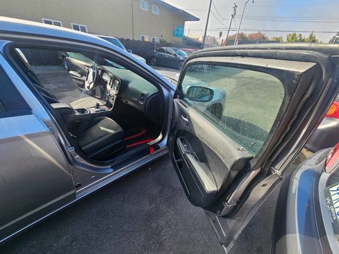 Used 2013 Dodge Charger SXT image 22