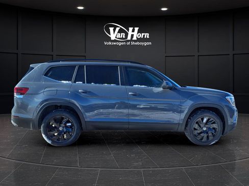 New 2026 Volkswagen Atlas SE AWD/4WD image 2