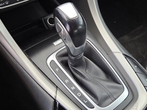 Used 2013 Ford Fusion Energi SE FWD image 29