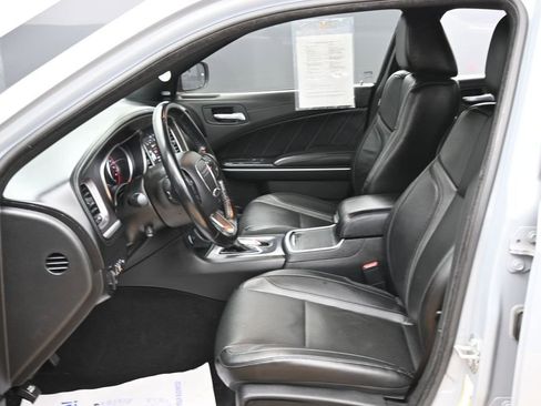Used 2021 Dodge Charger SXT w/ Plus Group RWD image 16