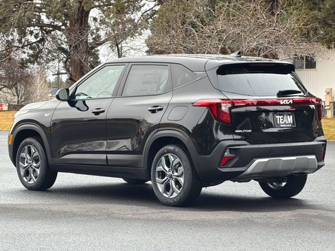 New 2026 Kia Seltos LX AWD/4WD image 6