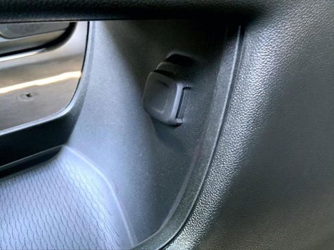 Used 2025 Cadillac XT5 Sportv image 36