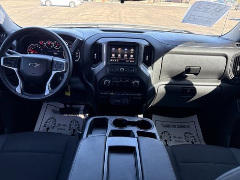 Used 2022 Chevrolet Silverado 1500 Custom Trail Boss w/ Safety Confidence Package image 17