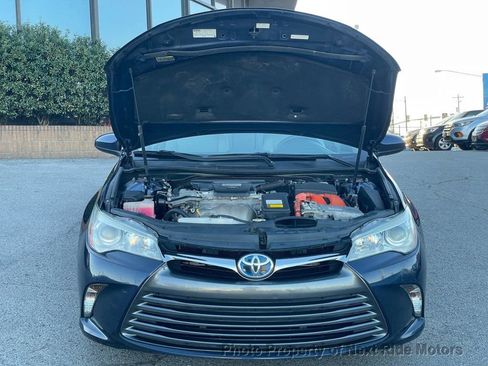 Used 2015 Toyota Camry LE image 24