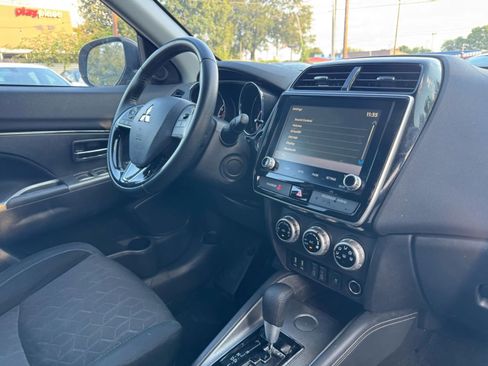 Used 2020 Mitsubishi Outlander Sport SE image 19