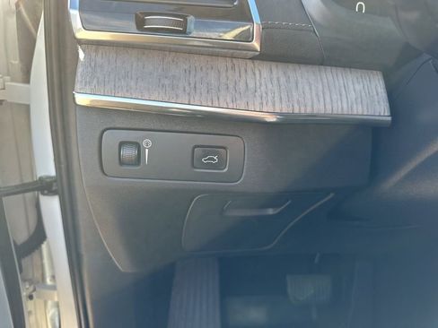 Used 2021 Volvo XC90 T6 Inscription w/ Protection Package Premier image 11