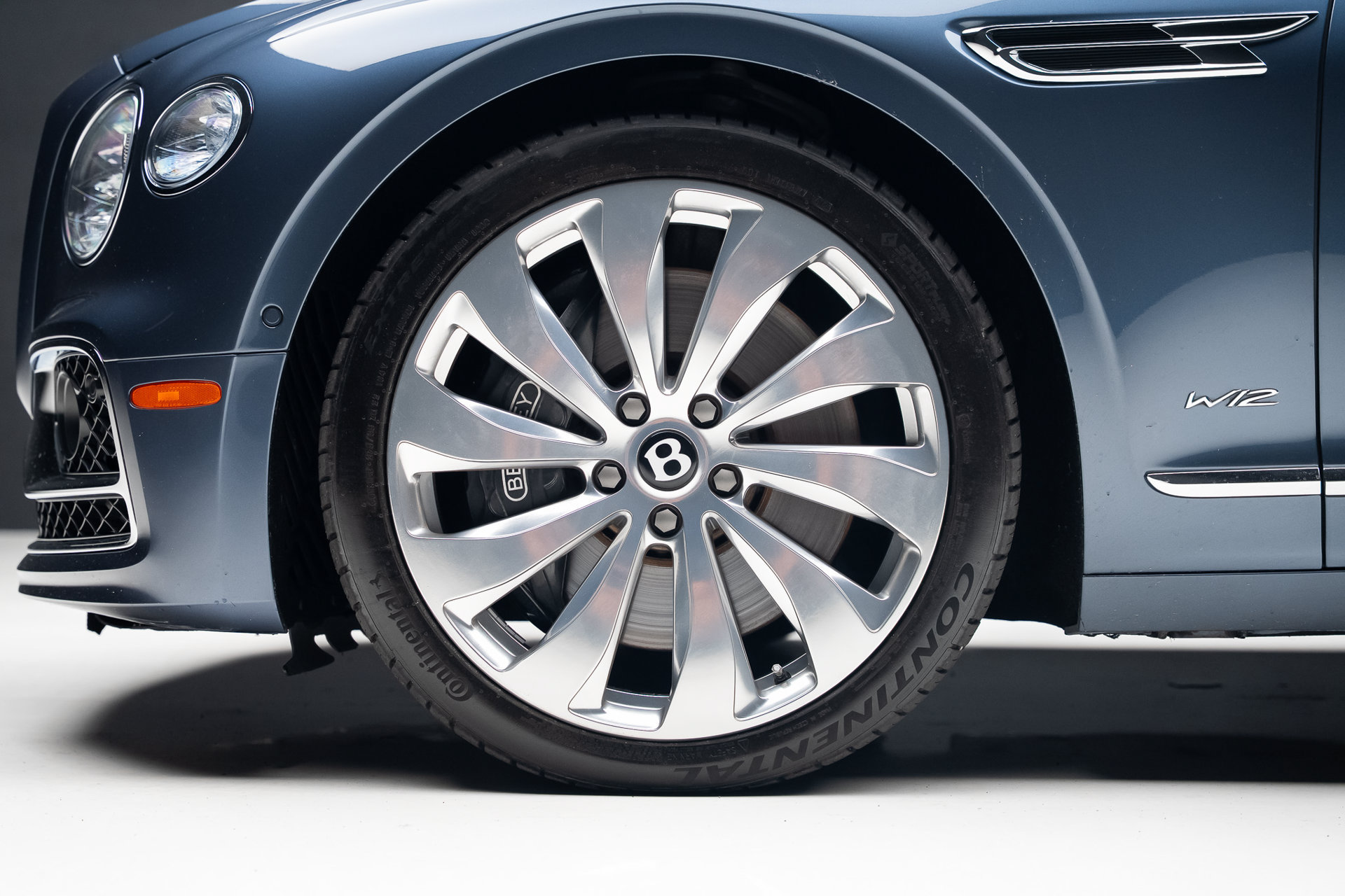 Used 2020 Bentley Flying Spur W12 AWD/4WD image 19