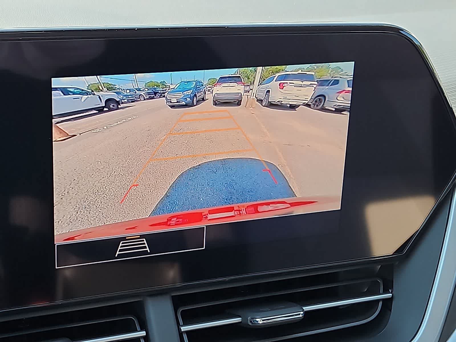 New 2026 Chevrolet Trax LS w/ LS Convenience Package FWD image 15