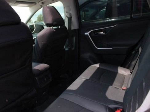 Used 2022 Toyota RAV4 Limited AWD/4WD image 6