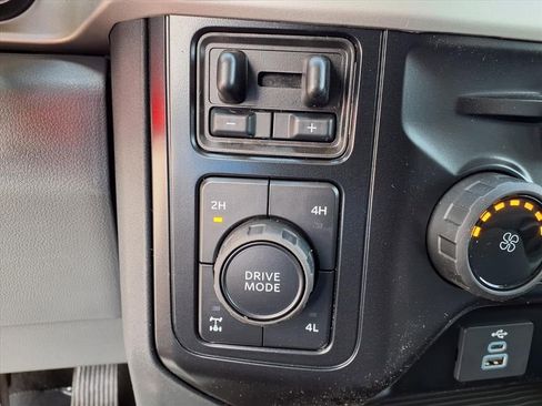 New 2026 Ford F250 XLT w/ FX4 Off-Road Package image 12