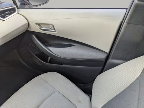 Used 2020 Toyota Corolla LE FWD image 16