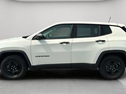 Used 2021 Jeep Compass Sport FWD image 9
