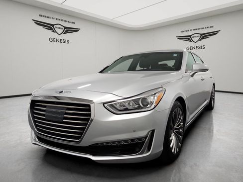 Used 2019 Genesis G90 3.3T Premium RWD image 1
