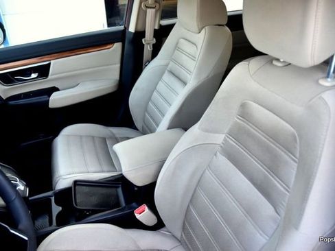 Used 2018 Honda CR-V EX image 11