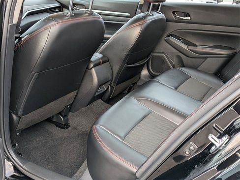 Used 2025 Nissan Altima 2.5 SR image 16