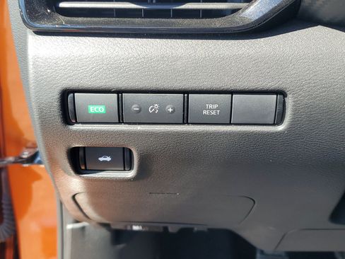 Certified 2024 Nissan Sentra SR image 21