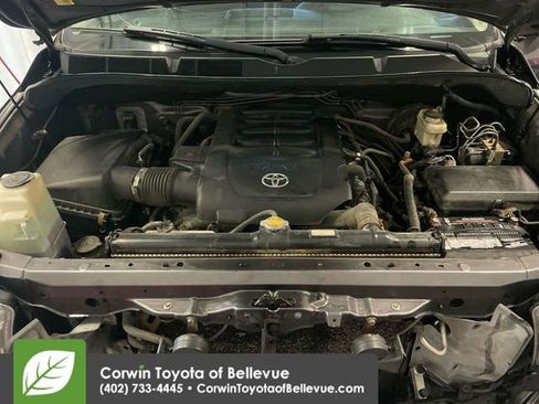 Used 2011 Toyota Tundra 4x4 CrewMax image 14