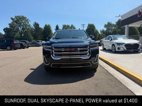 Used 2021 GMC Acadia SLT w/ Technology Package AWD/4WD image 3