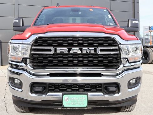 Used 2024 RAM 2500 Big Horn w/ Bed Utility Group image 7
