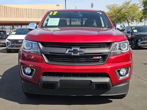Used 2017 Chevrolet Colorado Z71 image 2