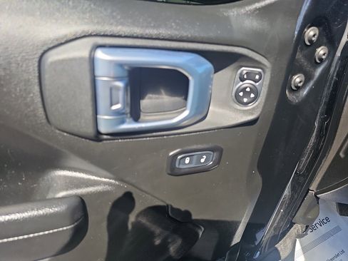 Used 2022 Jeep Wrangler Unlimited Sport AWD/4WD image 27