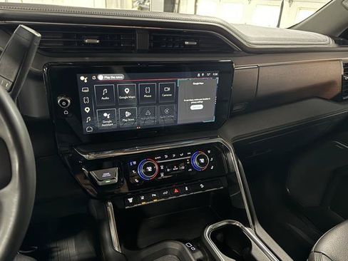 Certified 2025 GMC Sierra 3500 Denali w/ Denali Reserve Package AWD/4WD image 18