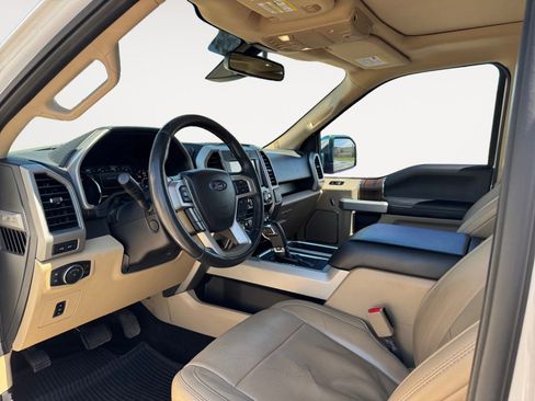 Used 2017 Ford F150 Lariat w/ Equipment Group 502A Luxury image 9