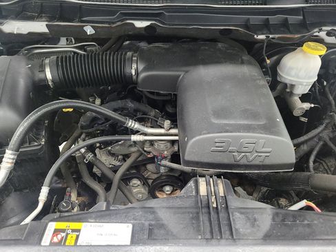 Used 2018 RAM 1500 Tradesman RWD image 30
