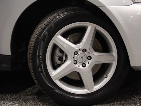 Used 2009 Mercedes-Benz ML 550 4MATIC image 2