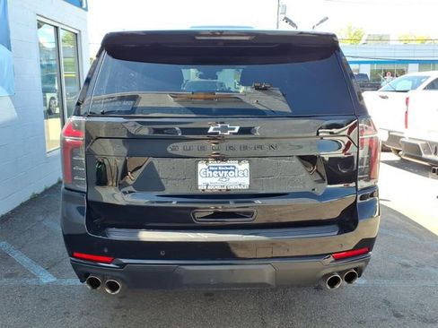 Used 2025 Chevrolet Suburban Z71 AWD/4WD image 5