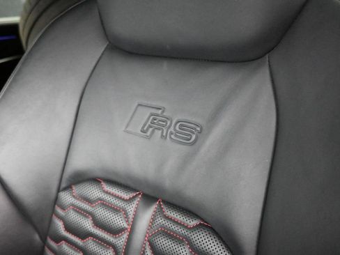 Used 2022 Audi RS 6 w/ Carbon Optic Package image 18