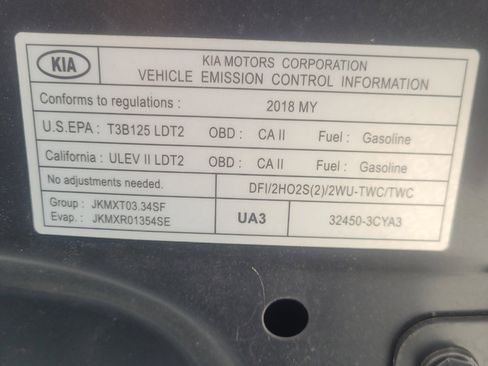 Used 2018 Kia Sedona L image 34