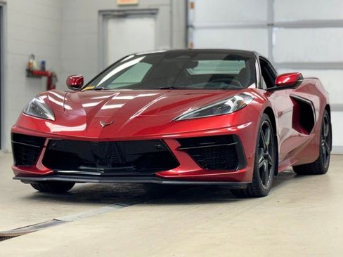 Used 2024 Chevrolet Corvette Stingray Preferred Conv w/ Z51 Performance Package image 3