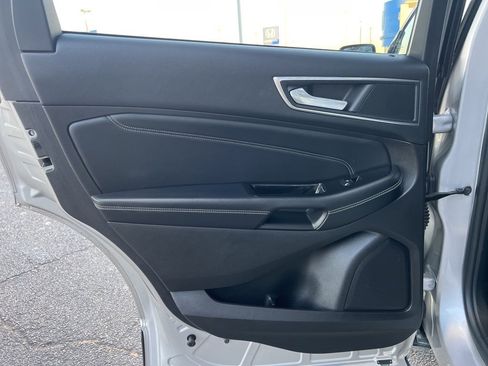 Used 2017 Ford Edge Titanium image 17