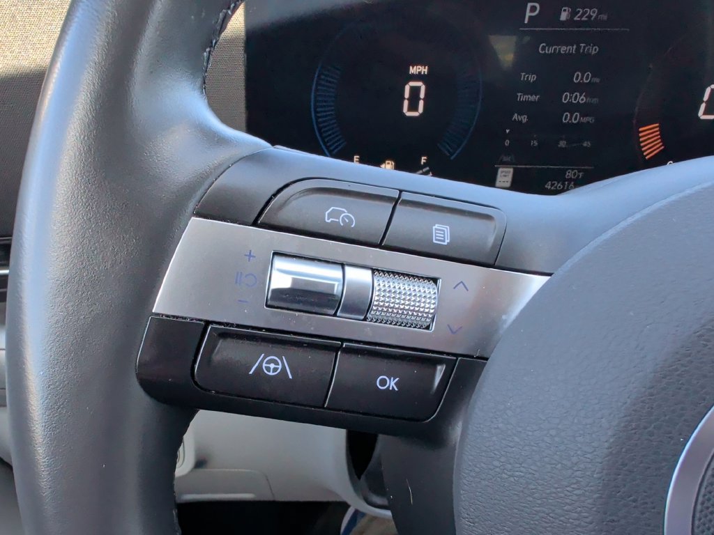 Used 2024 Hyundai Kona SEL AWD/4WD image 25