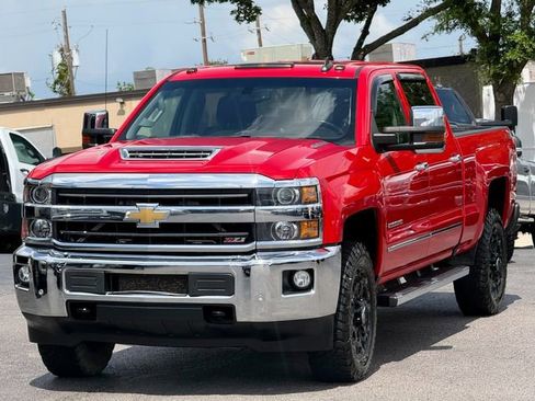 Used 2019 Chevrolet Silverado 2500 LTZ w/ Duramax Plus Package AWD/4WD image 3
