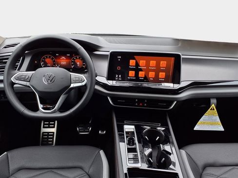 New 2026 Volkswagen Atlas Peak Edition image 14